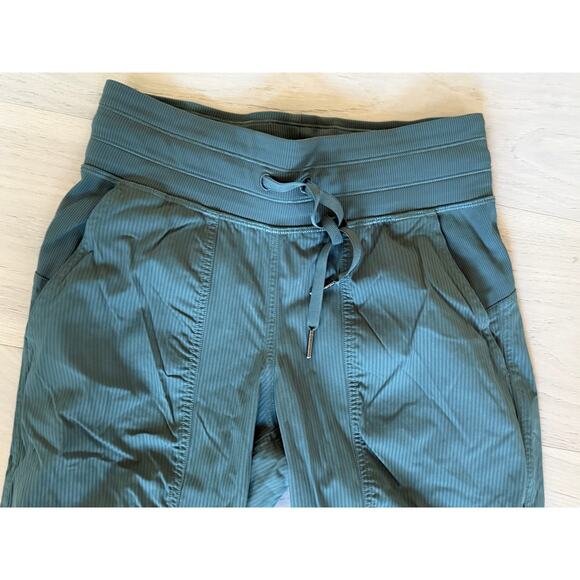 Lululemon License to Train HR joggers olive green pants Hi Rise sz 2 Retails$128 - Picture 2 of 6
